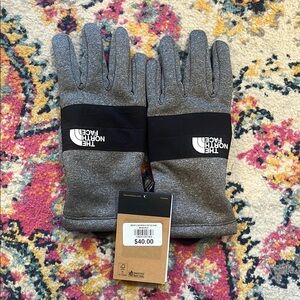 The North Face Gray and Black Winter Gloves